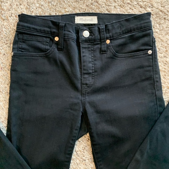 Madewell size 26, 9” High Rise Skinny in Black - Picture 3 of 6